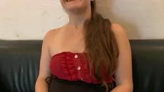 Play Sexy student with a fat ass who wears a wig on her head to have intense sex