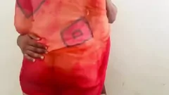 Jouer Indian Bhabhi Misssimran devient exotique avec Exoticbadshah: une sex tape chauffante