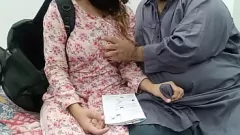 Abspielen Der indische Desi -Tutor unterrichtet Schüler auf die angenehmste Weise