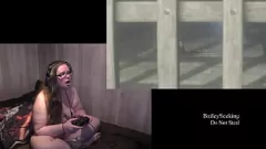 Afspelen Naakt Resident Evil 3 Gamer Girl Strips voor expliciet spel door - Deel 6