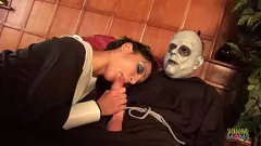 Reproducir Aventura sexual del grupo anal de Blonde Milf con morenas vestidas de medias