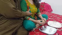 Abspielen Desi Stiefmoms verbotene Frucht: Eine heiße indische Angelegenheit mit Sobia Nasir